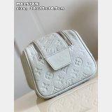 Travel Dopp Kit Taurillon Men M82576 Designer Louis Vuitton Fake Bag