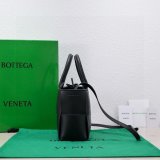 Best Bottega Veneta MINI Arco Tote Bag 25CM